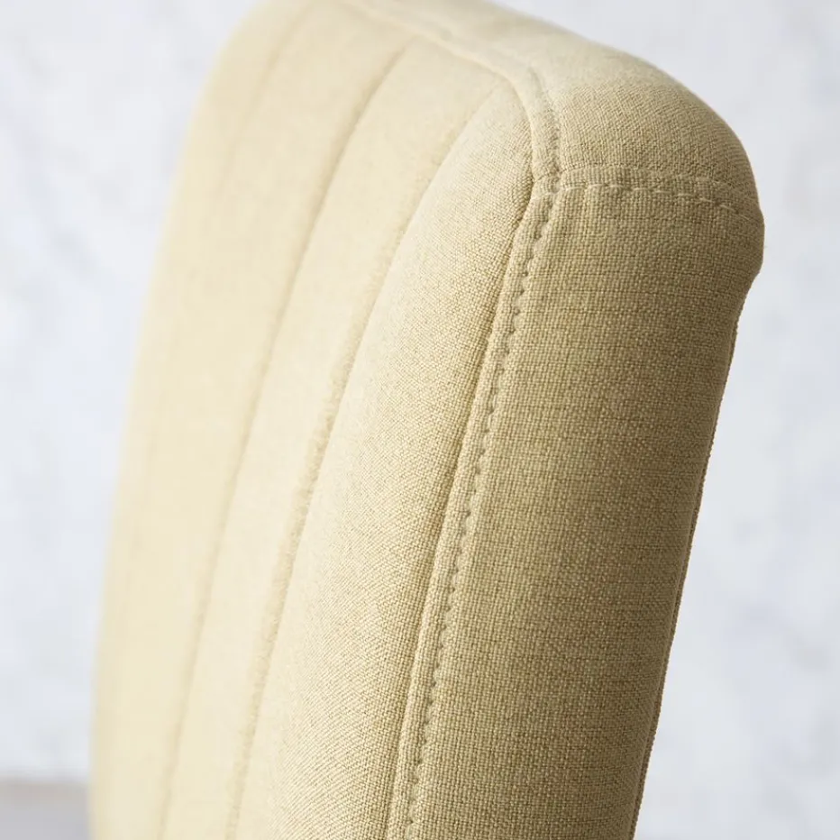 Aiko Chaise de bureau rembourrée mustard avec accoudoirs et roulettes^Banak Best