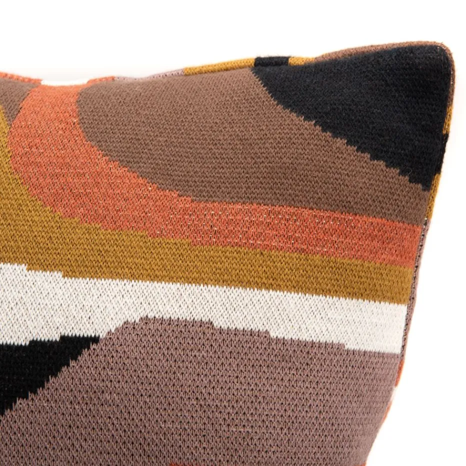 Deram Coussin^Banak