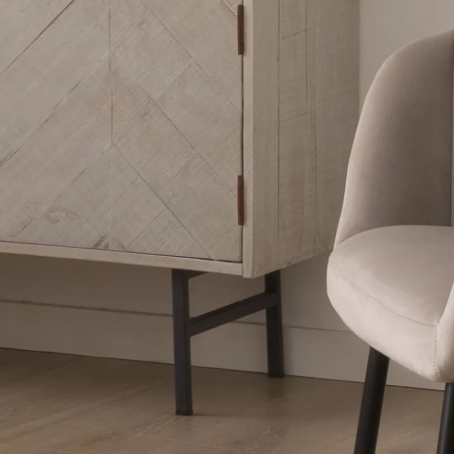 Enzo Vitrine en bois massif et métal couleur blanc wild^Banak New