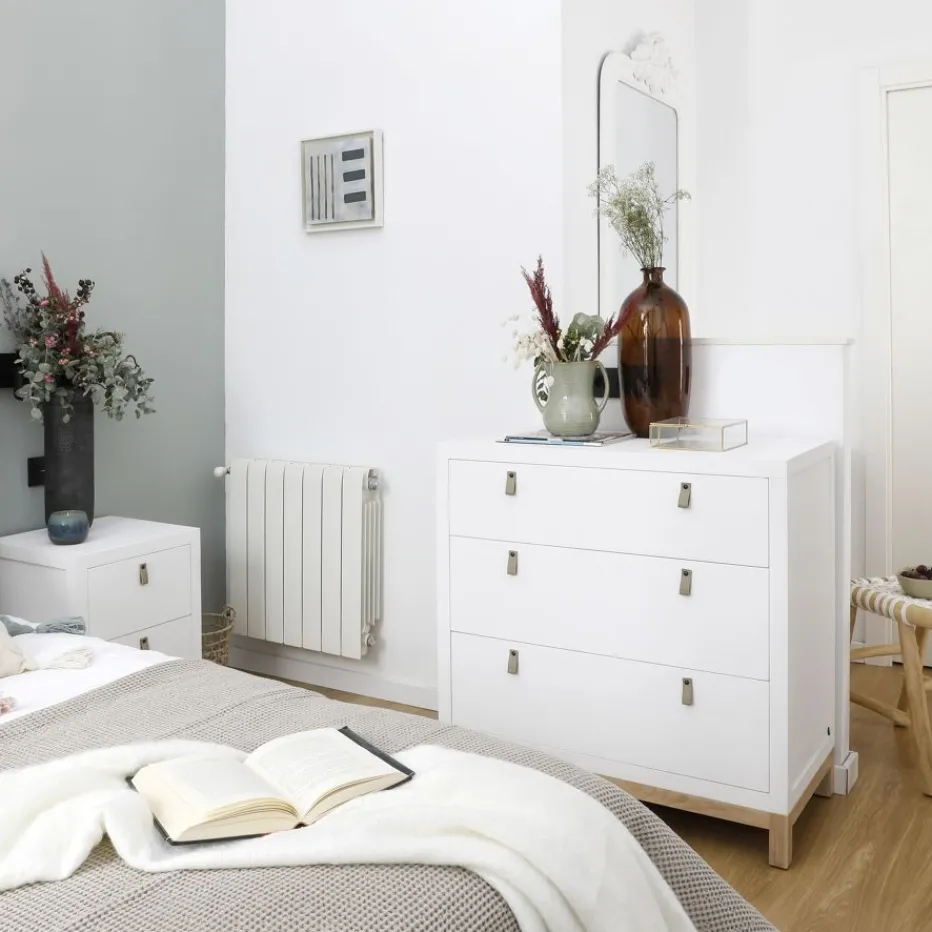 Milos Commode en bois blanc et naturel^Banak Hot